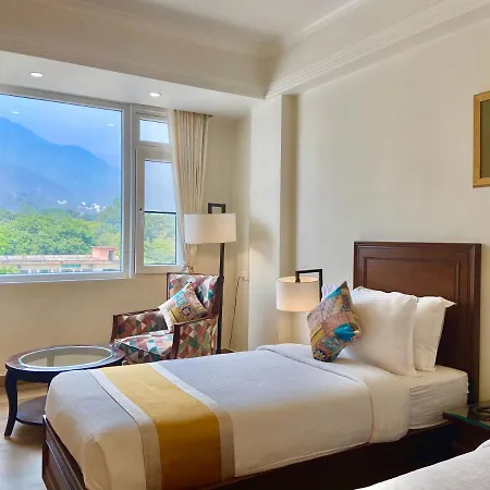 Green View By Green Tree Hotels Rishikesh Exterior photo