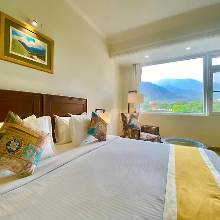 Green View By Green Tree Hotels Rishikesh Exterior photo