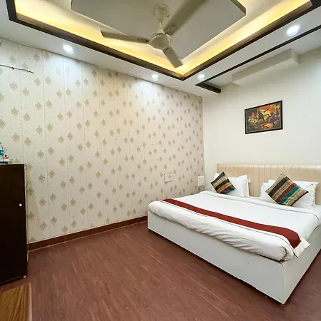 Green View By Green Tree Hotels Rishikesh Exterior photo